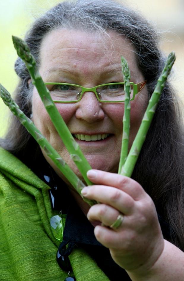 Jemima Packington, the world’s one and only asparamancer, has come up with a set of predictions for the year ahead based on the Vale’s most famous vegetable.