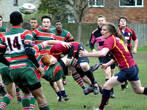 TEXTBOOK TACKLE: Ash Icke displays his defensive skills for Evesham Rugby Club’s under 17s in their 55-0 friendly Picture: GINO DI FRANCO.