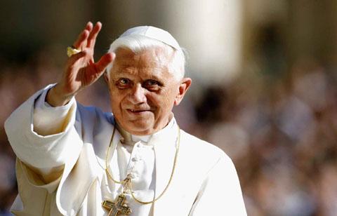 Pope resigns