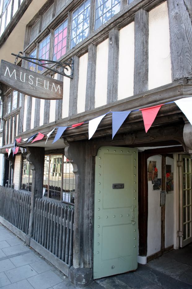 Tewkesbury Admag: Theatre appeals for memories of Tewkesbury Hospital Tewkesbury Admag: Theatre appeals for memories of Tewkesbury Hospital