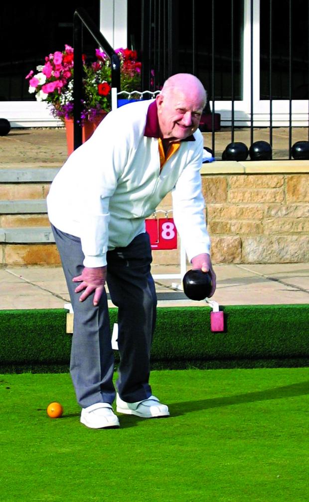 ON THE GREEN: Chipping Campden Bowling Club president Frank Leadbeater is still playing the sport at 90. Picture: TRISH HART