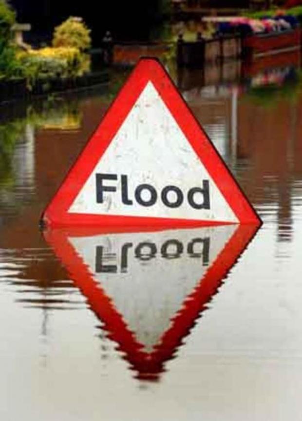 Tewkesbury Admag: Flooding latest: Warning issued for River Severn at Diglis Tewkesbury Admag: Flooding latest: Warning issued for River Severn at Diglis