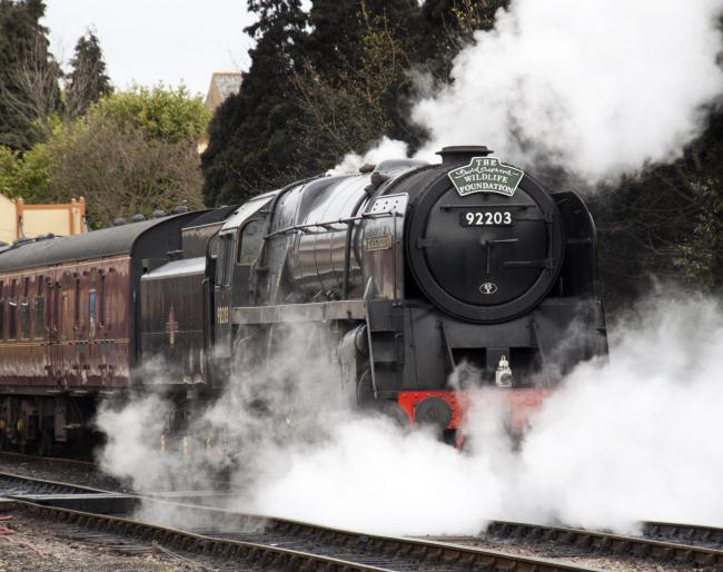 92203 at Toddington on the Gloucestershire Warwickshire Railway by Tony Hisgett