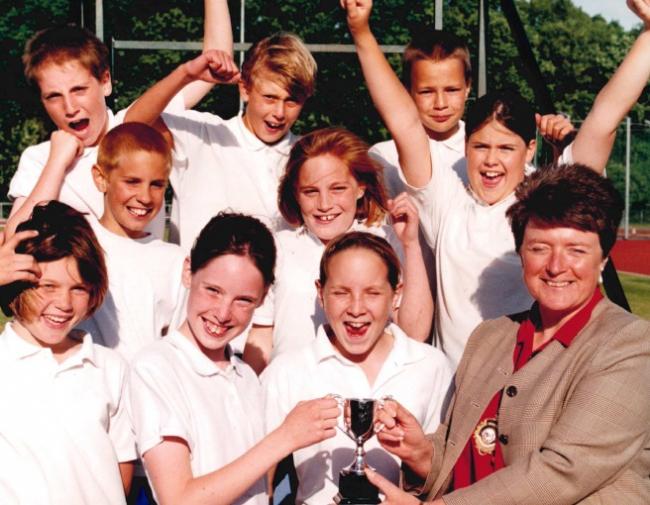 NOSTALGIA: Today’s nostalgia photo from the Worcester News archive comes from 1998 and shows Kirsty Hanley, Sarah Page, Lorna Robinson, Darren Williams, Harry Penwarden, Clair Large, Daniel Geisler and Rachael Tyler with deputy mayor Jo Hodges