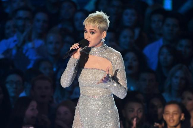 Katy Perry Sends Ellen Degeneres Love And A Hug Over Talk Show Controversy Tewkesbury Admag